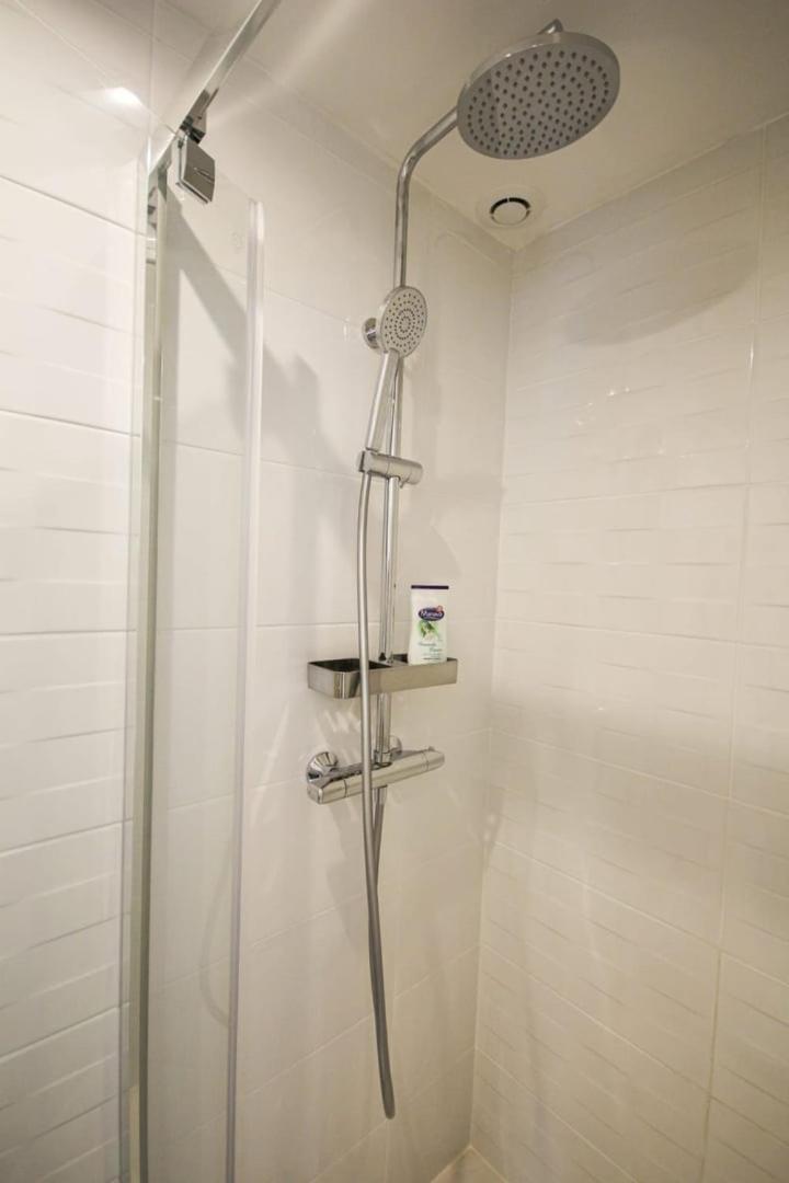 Fully-Equipped Apartment In City Center + Parking Lille Zewnętrze zdjęcie